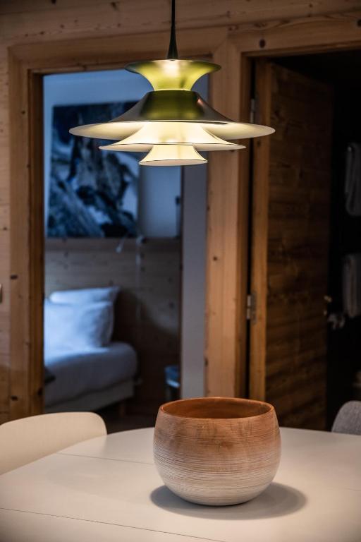 Łóżko lub łóżka w pokoju w obiekcie Apartment Valvisons Les Houches Chamonix - by EMERALD STAY