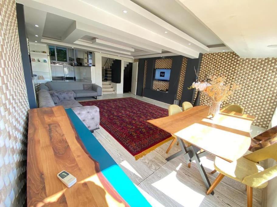 فيلا على الساحل Villa for rent (Türkei Beylikdüzü)