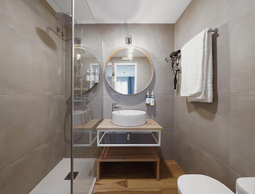 Numa Barcelona Brio - Resim 42