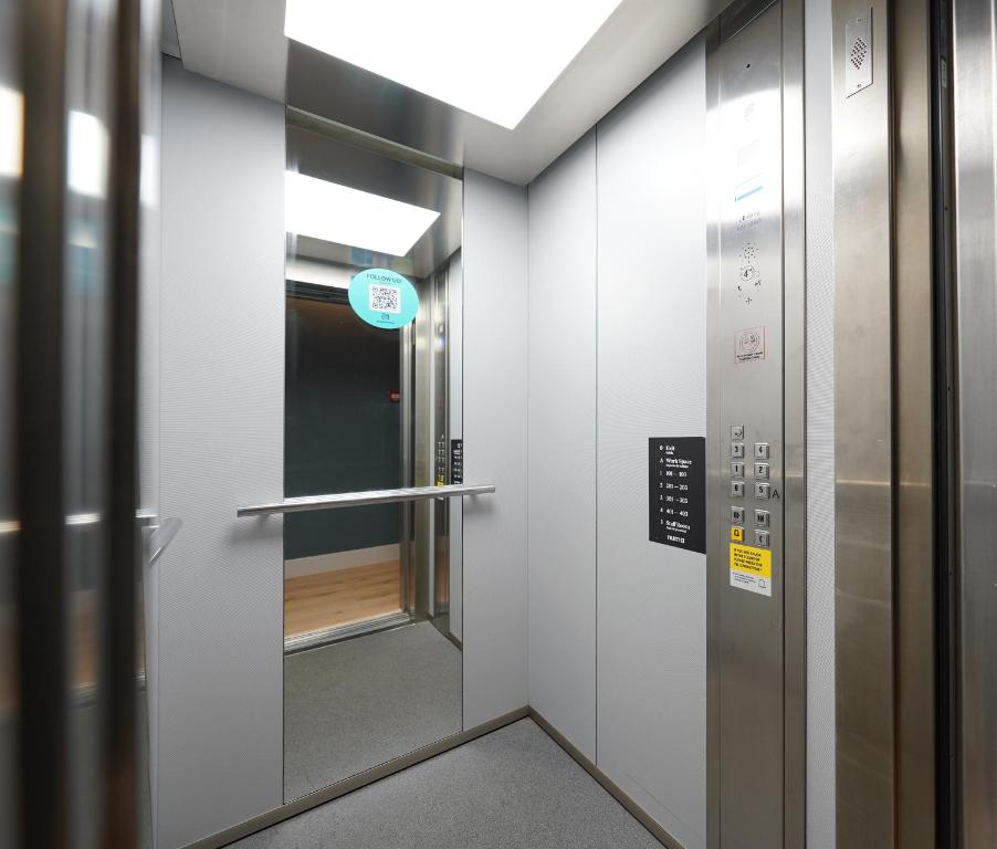 Numa Barcelona Brio - Resim 41