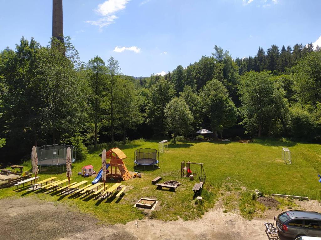 Afbeelding uit fotogalerij van Penzion U DUBU in Tanvald