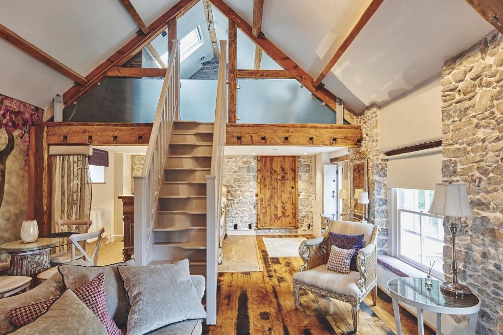 Hollyhock Cottage