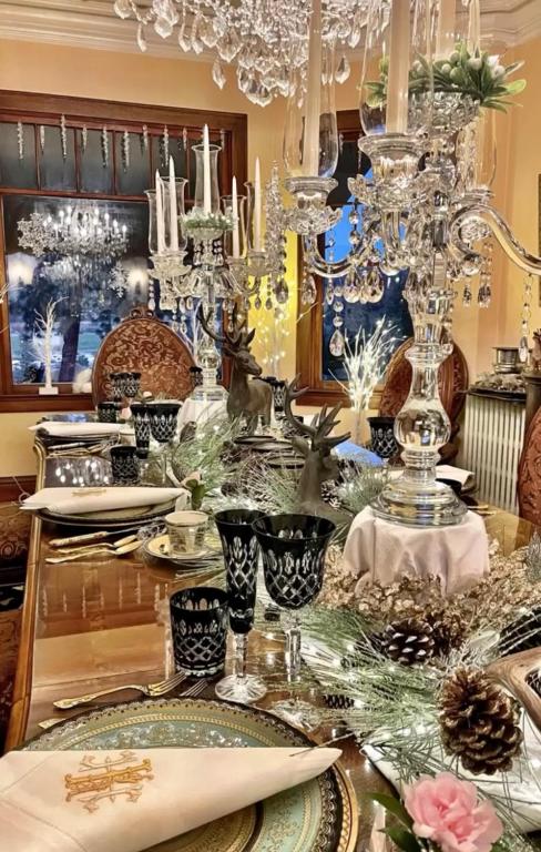 The Inn on Knowles Hill Bed & Breakfast Hotel - 