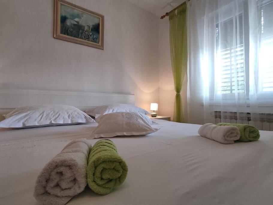 Postel nebo postele na pokoji v ubytování Apartman Toni, Gata