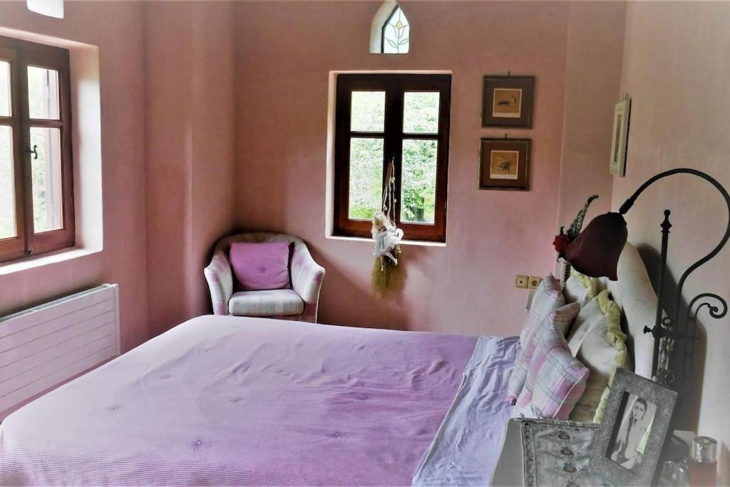 Posteľ alebo postele v izbe v ubytovaní Wonderful 4 Bedroom Villa & separate guest house Villa Thalia
