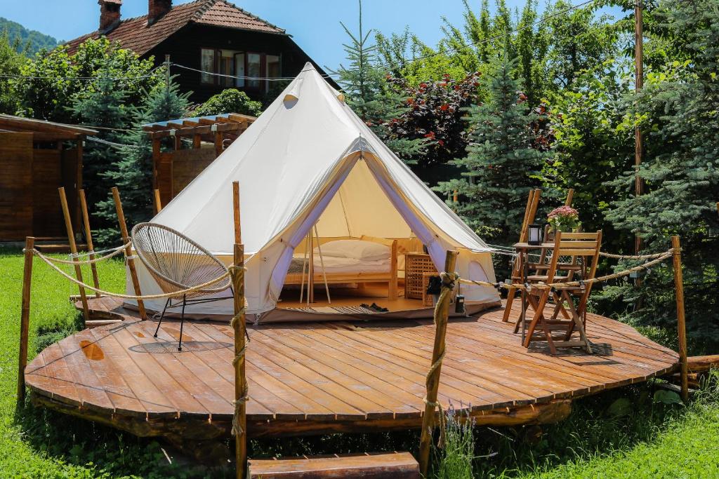 Zahrada ubytování Valea Doftanei Glamping