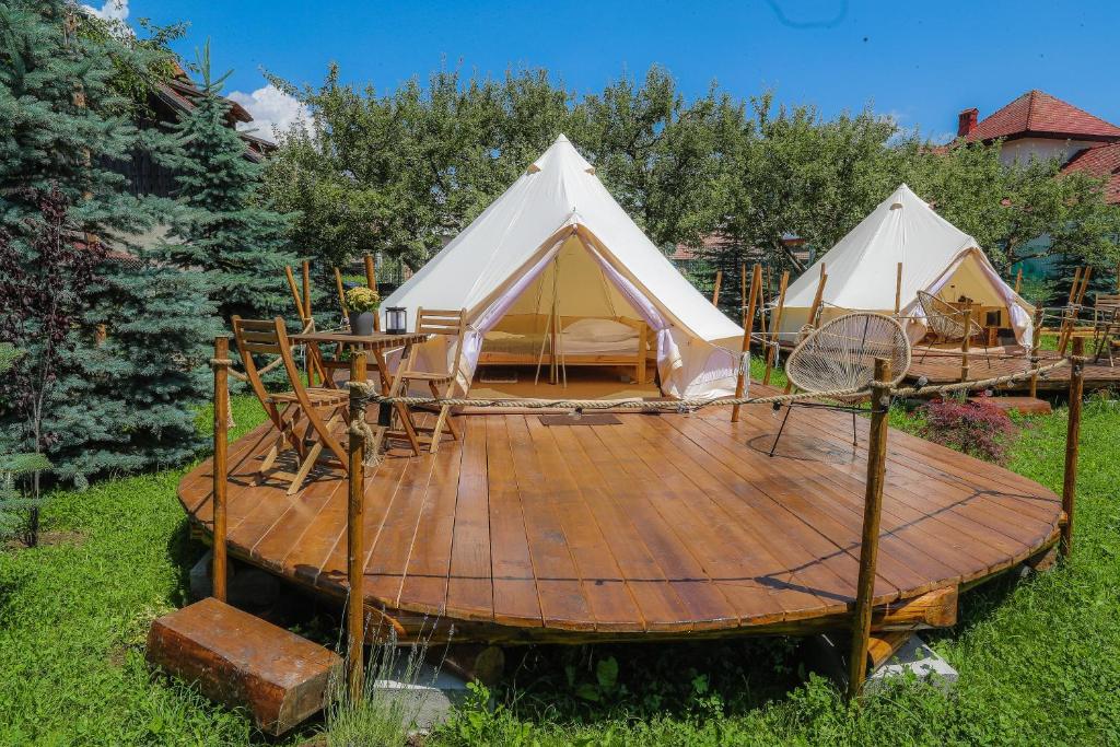 Zahrada ubytování Valea Doftanei Glamping