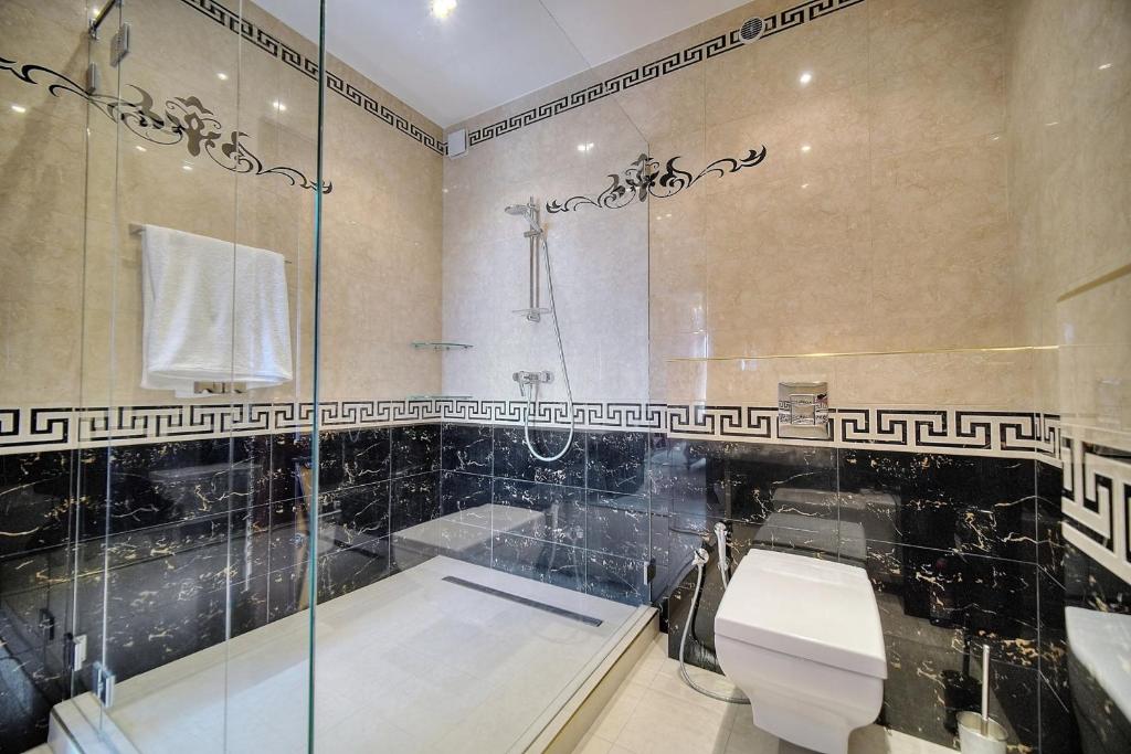 Kúpeľňa v ubytovaní REF 1757 - Cannes Back Croisette - Sea view apartment for rent
