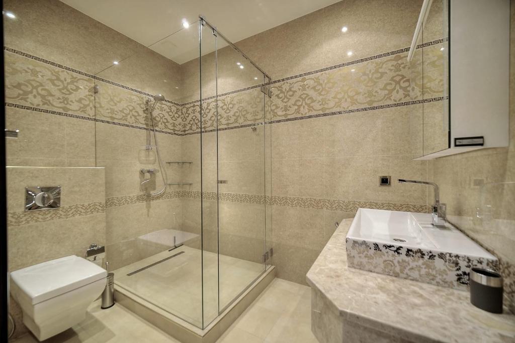 Kúpeľňa v ubytovaní REF 1757 - Cannes Back Croisette - Sea view apartment for rent