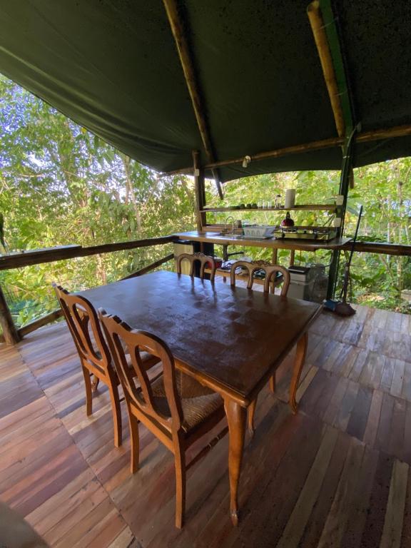 Balkón nebo terasa v ubytování Colina Secreta - Glamping and Villas