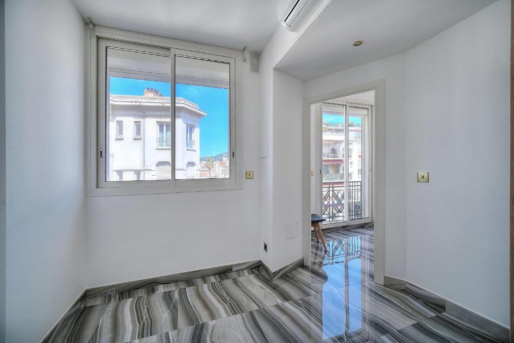 Fotografia z galérie ubytovania REF 1757 - Cannes Back Croisette - Sea view apartment for rent v Cannes