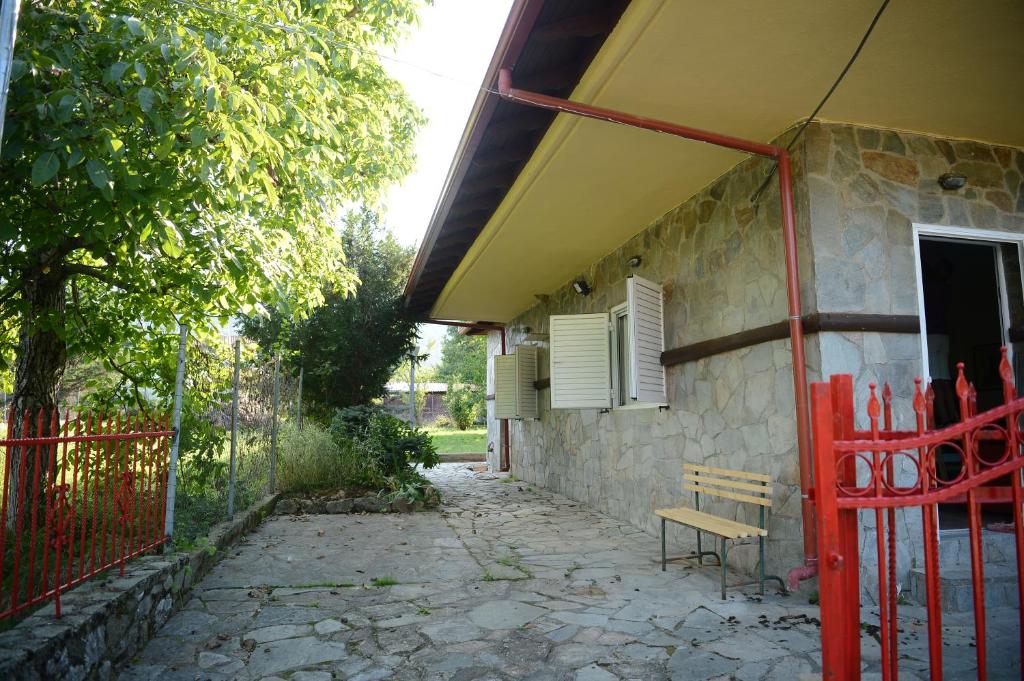 Budova, v ktorej sa dovolenkový dom nachádza