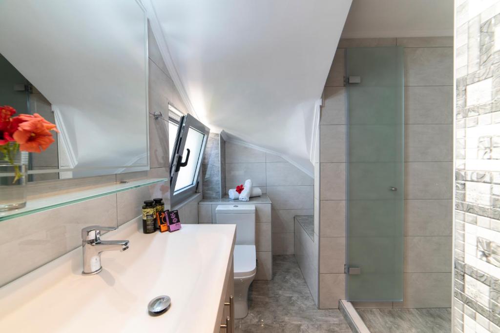 Kúpeľňa v ubytovaní Sunshine Suite Junior