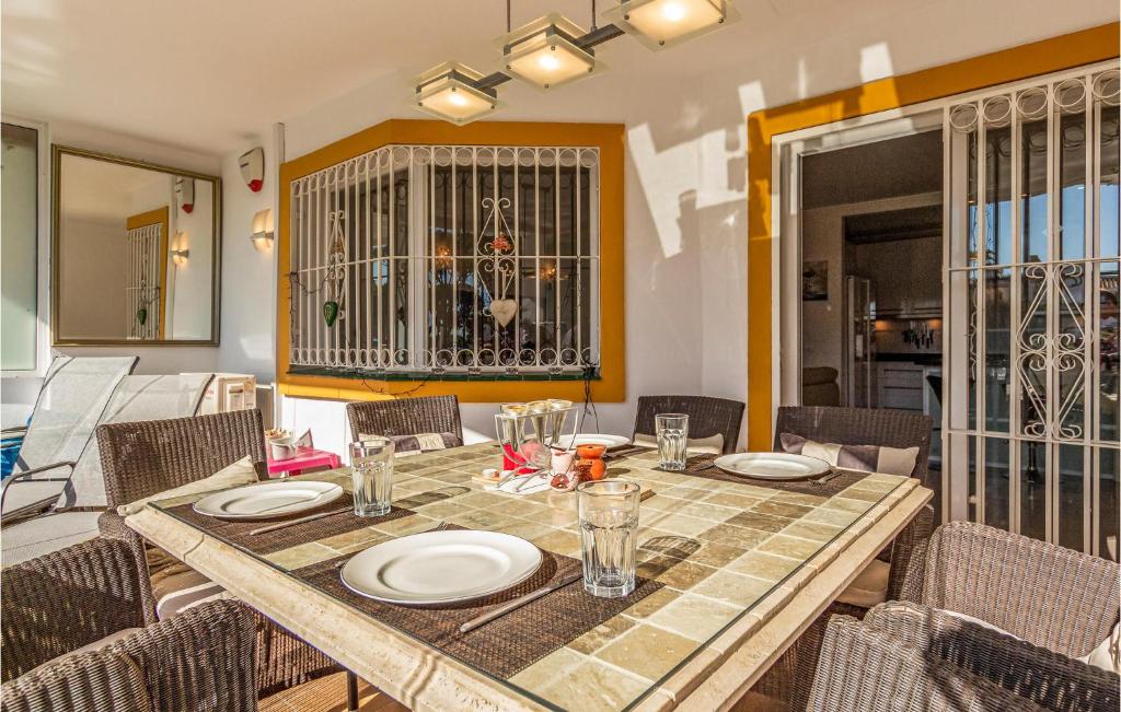 A seating area at Gorgeous Apartment In Calahonda