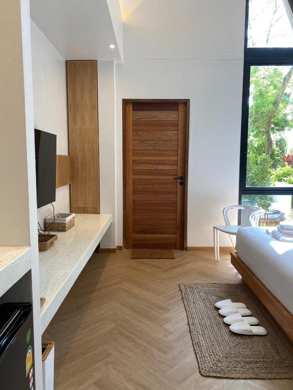 TV a/nebo společenská místnost v ubytování River Kwai Kiri Resort
