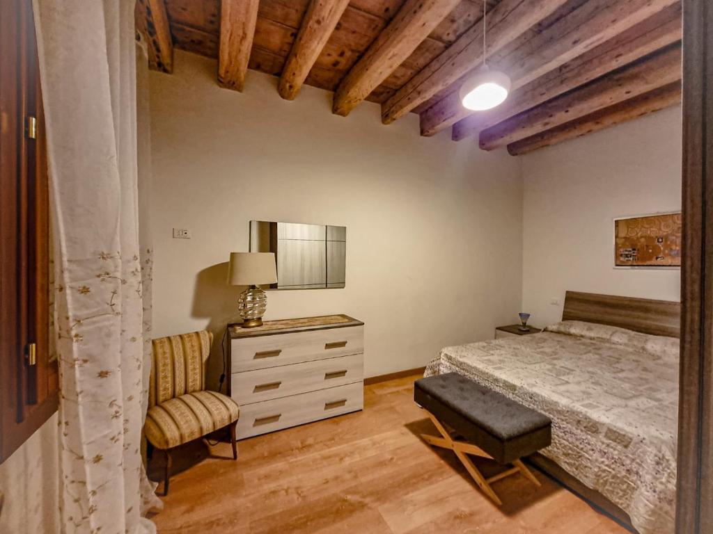 A bed or beds in a room at San Marco Central Flat