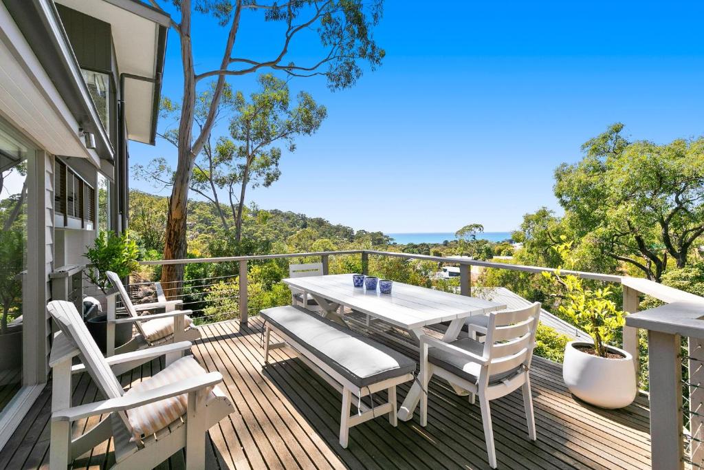 Whale House, Lorne (updated prices 2024)