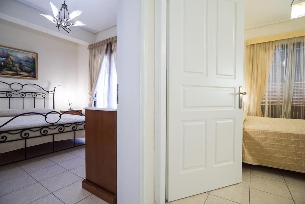 Posteľ alebo postele v izbe v ubytovaní Beachfront villa in Galaxidi