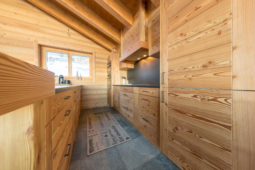 Oak Tree Chalet - on the ski slope - luxury! - Resim 26