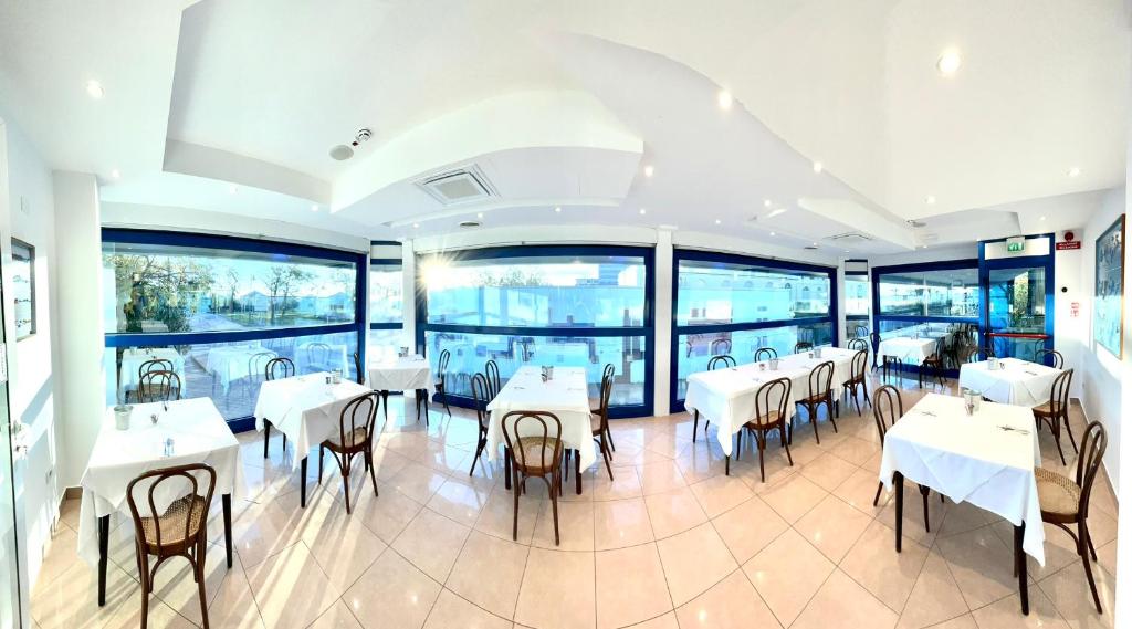 Restaurace v ubytování Hotel Venere