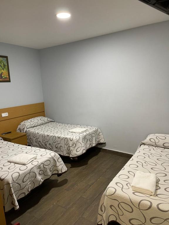 Hostal Tres Hermanos - Habitación Triple