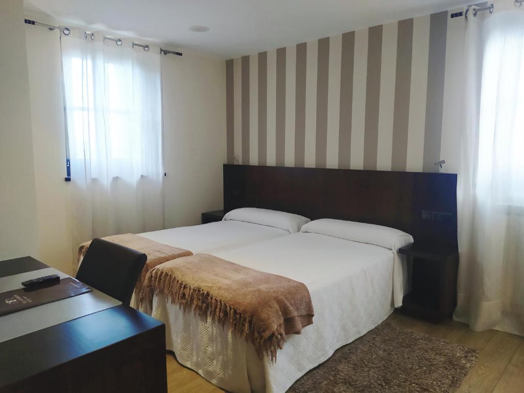 Hotel Villa Marrón, Naves – Updated 2023 Prices
