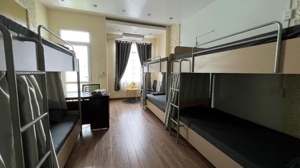 Green Riders House - Motorbike Rental & Tours - 9