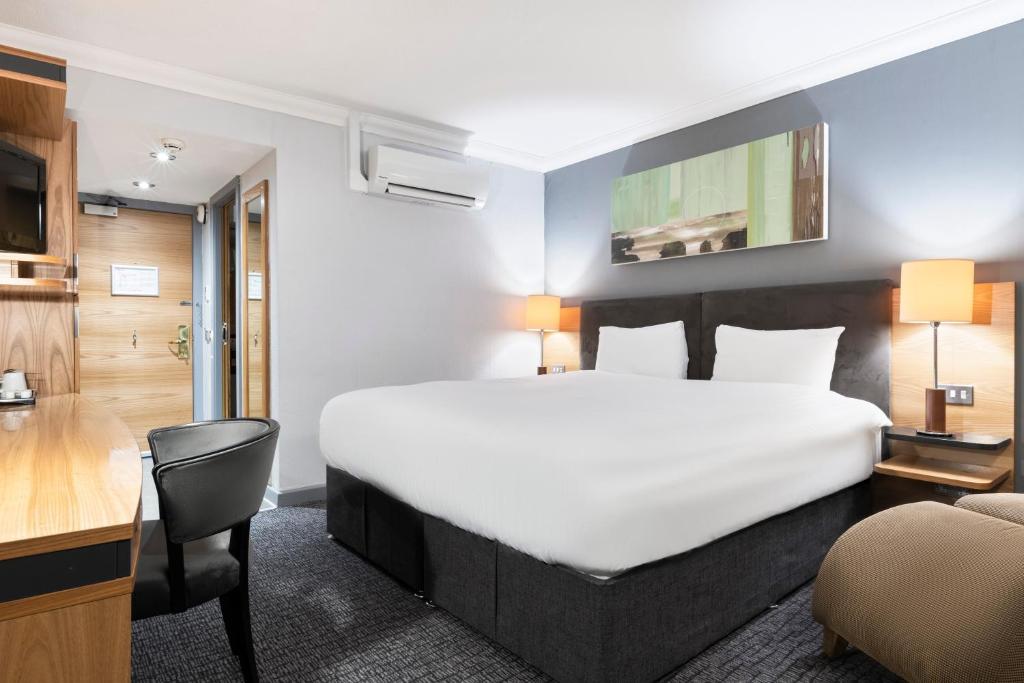 Park Inn by Radisson Cardiff City Centre - Superior Room