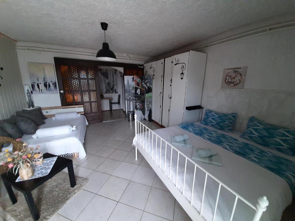Posteľ alebo postele v izbe v ubytovaní Studio Apartments Fancy 2