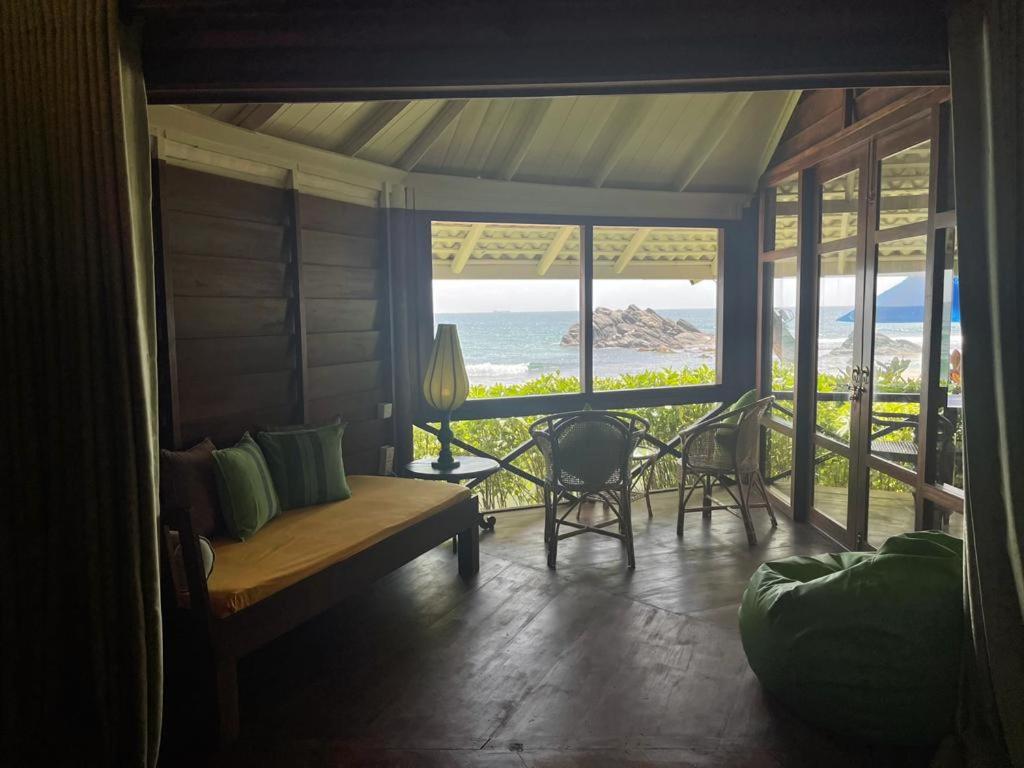 منطقة جلوس في Rockside Cabanas Hotel
