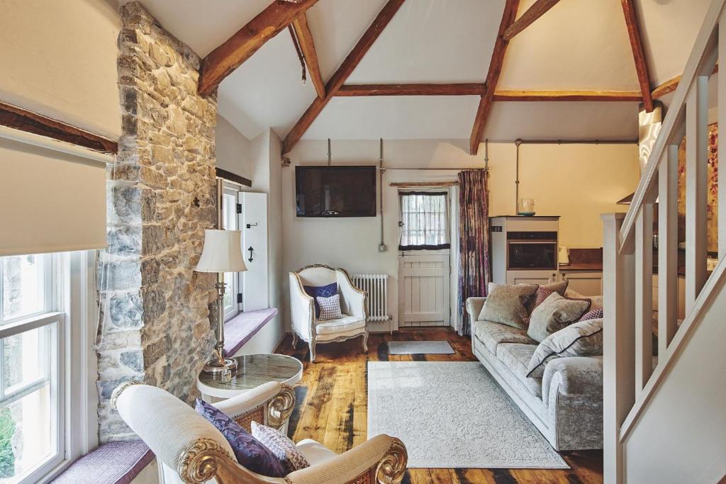 Dahlia Cottage
