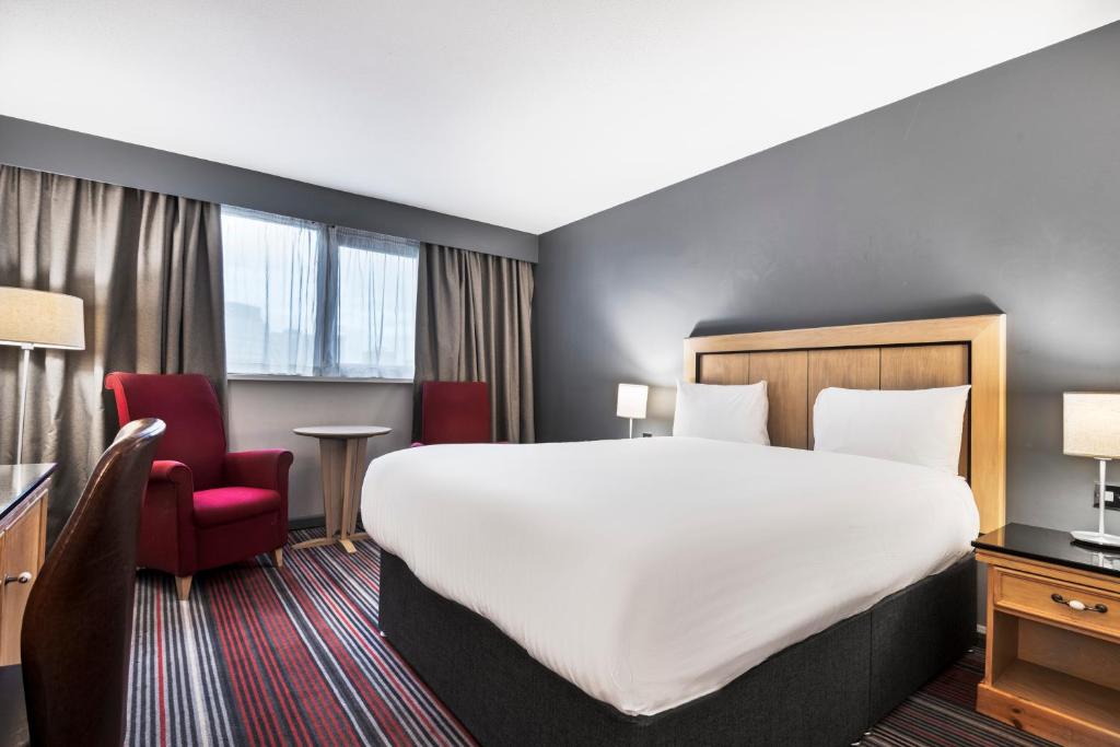 Park Inn by Radisson Cardiff City Centre - 