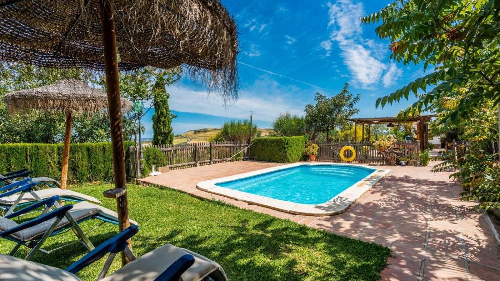 Bazén v ubytovaní Villa Campito Antequera - La Higuera by Ruralidays alebo v jeho blízkosti