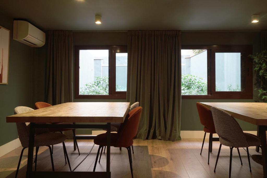 Numa Barcelona Brio - Resim 38