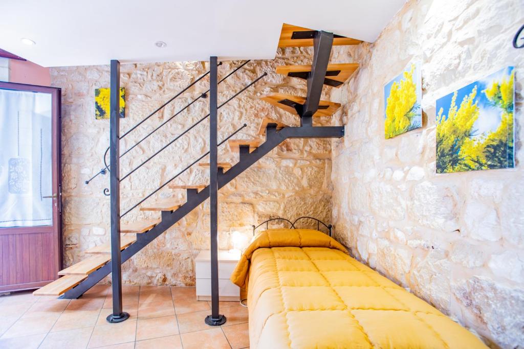 Borgo Monachella - Camera Tripla Standard