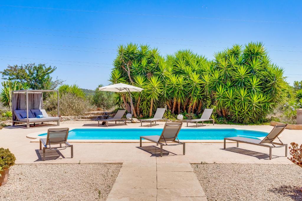 Finca BELLPUIG - Four-Bedroom House
