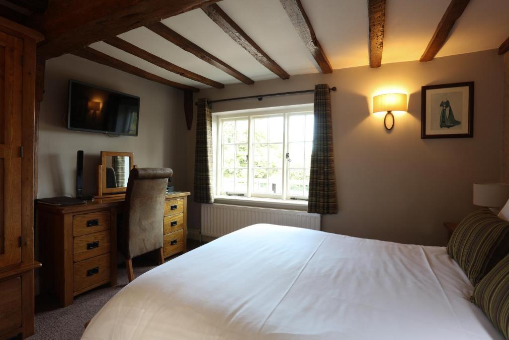 Broom Hall Inn - Double Room With Private Bathroom