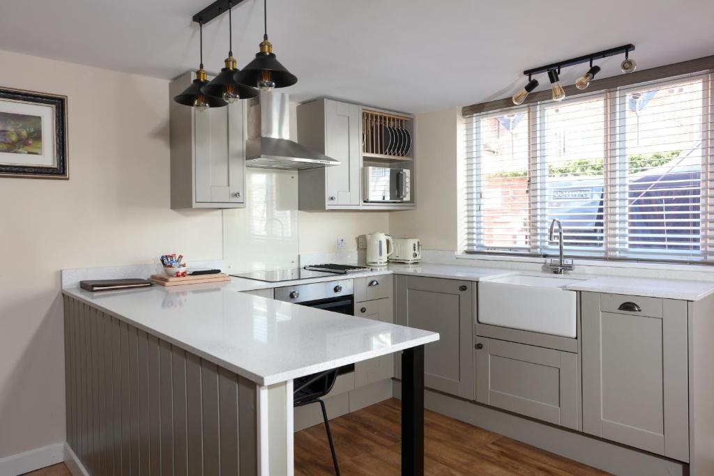 Broom Hall Inn - One-Bedroom Cottage