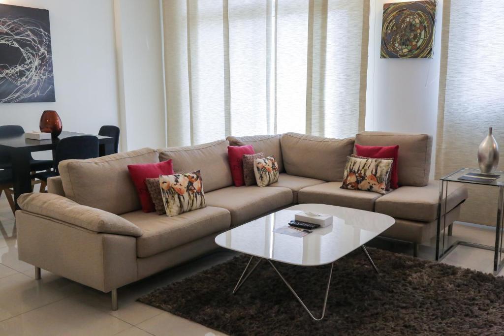 Gulf Suites Hotel Amwaj - Classic One-Bedroom Suite Pool And Sea View