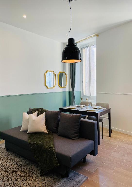 Posezení v ubytování Le Green Superbe appartement de 32m2 quartier Saint-Charles by Weekome