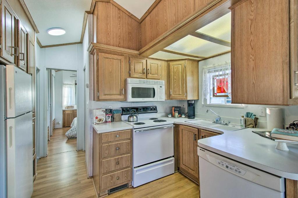 Cozy Show Low Home in Juniper Ridge Resort! โชว์โลว์ อัปเดตราคาปี 2022