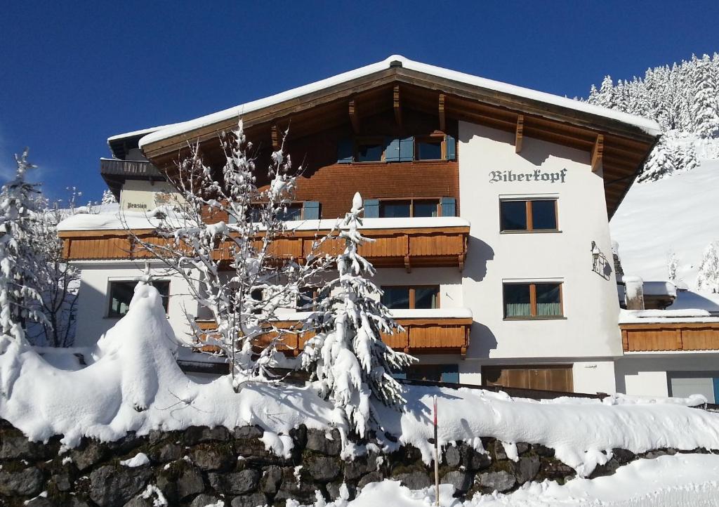 hotel akritkritkritkritkrit durante el invierno en Haus Biberkopf, en Lech am Arlberg