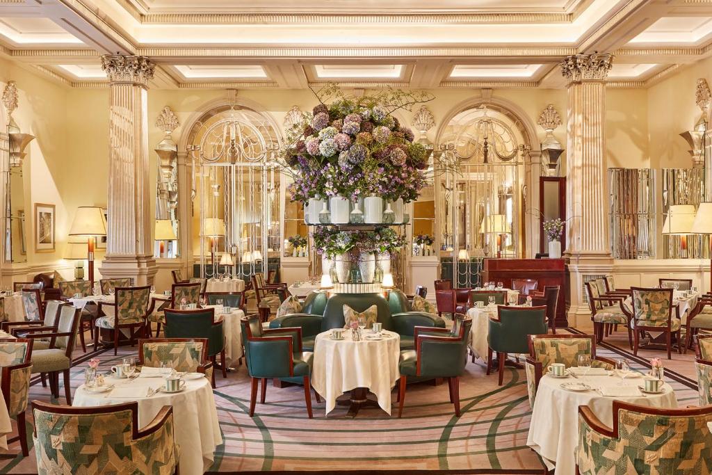 Posezení v ubytování Claridge's, Maybourne