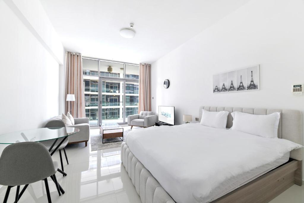 ALiving Luxury Studio Apartment at DAMAC Hills 504, Dubai, UAE