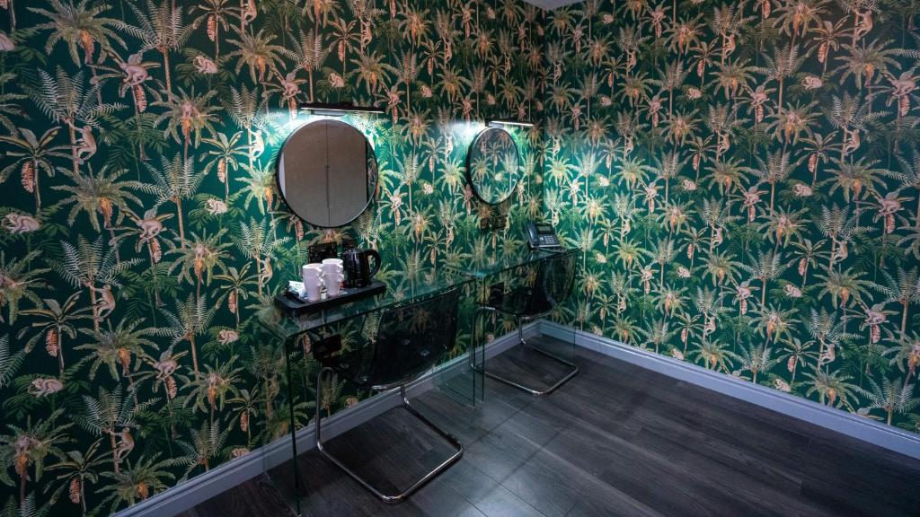 Hotel 105 - Resim 19