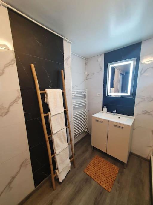 Łazienka w obiekcie - 1 - Appartement charmant moderne 5 pers T3 73m2