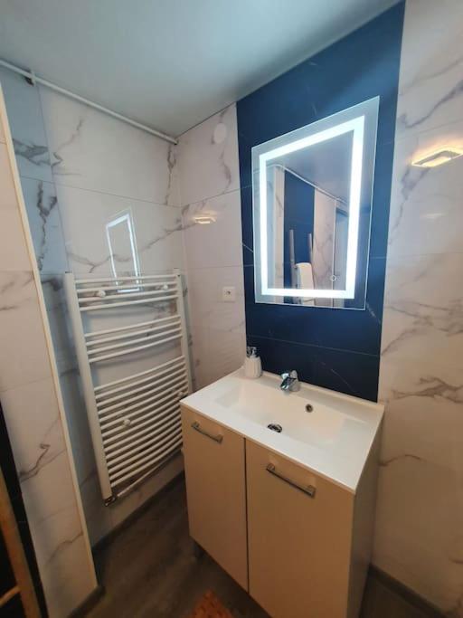 Łazienka w obiekcie - 1 - Appartement charmant moderne 5 pers T3 73m2