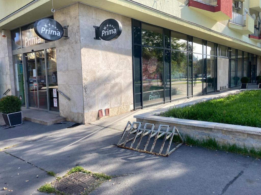 Budova, v ktorej sa apartmán nachádza