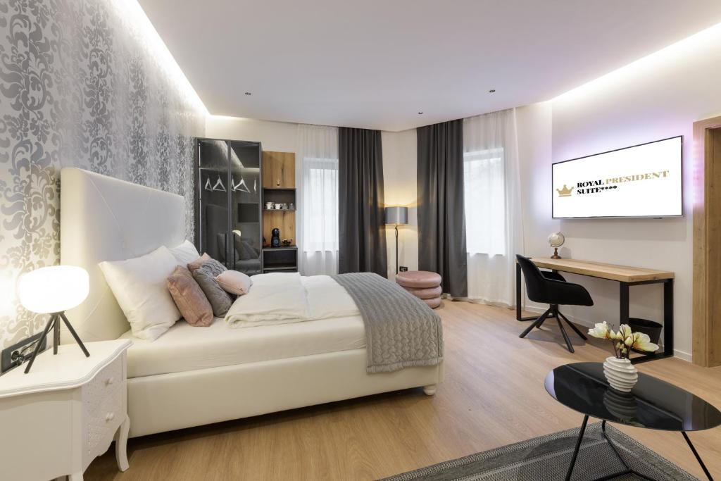 ROYAL SUITE, Ljubljana - Resim 25