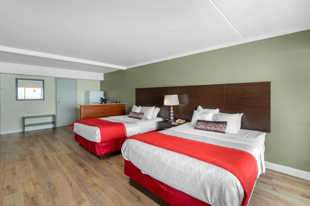 Sandcastle Resort - Queen Studio